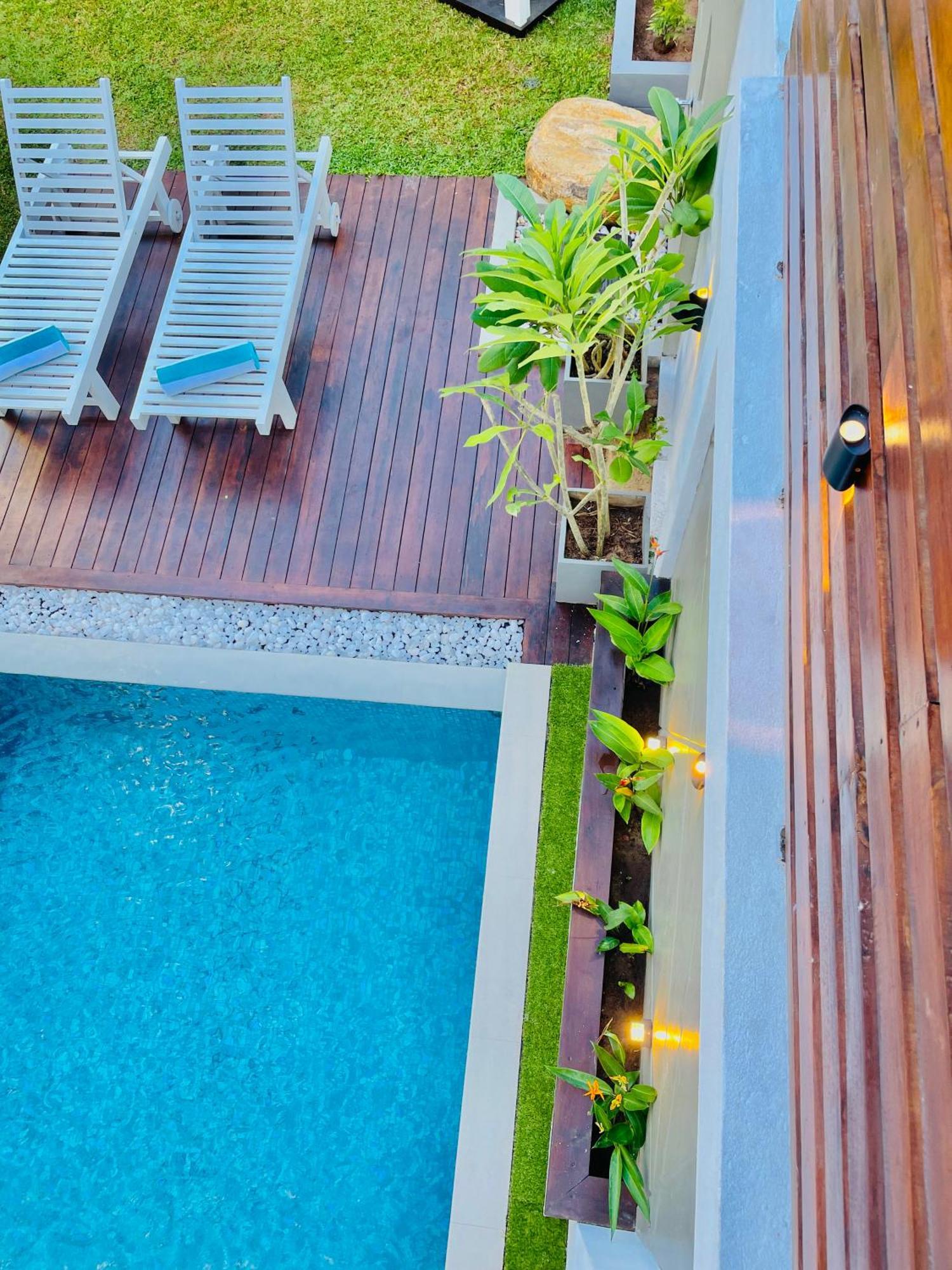 8 Plus Motels เนกอมโบ ภายนอก รูปภาพ