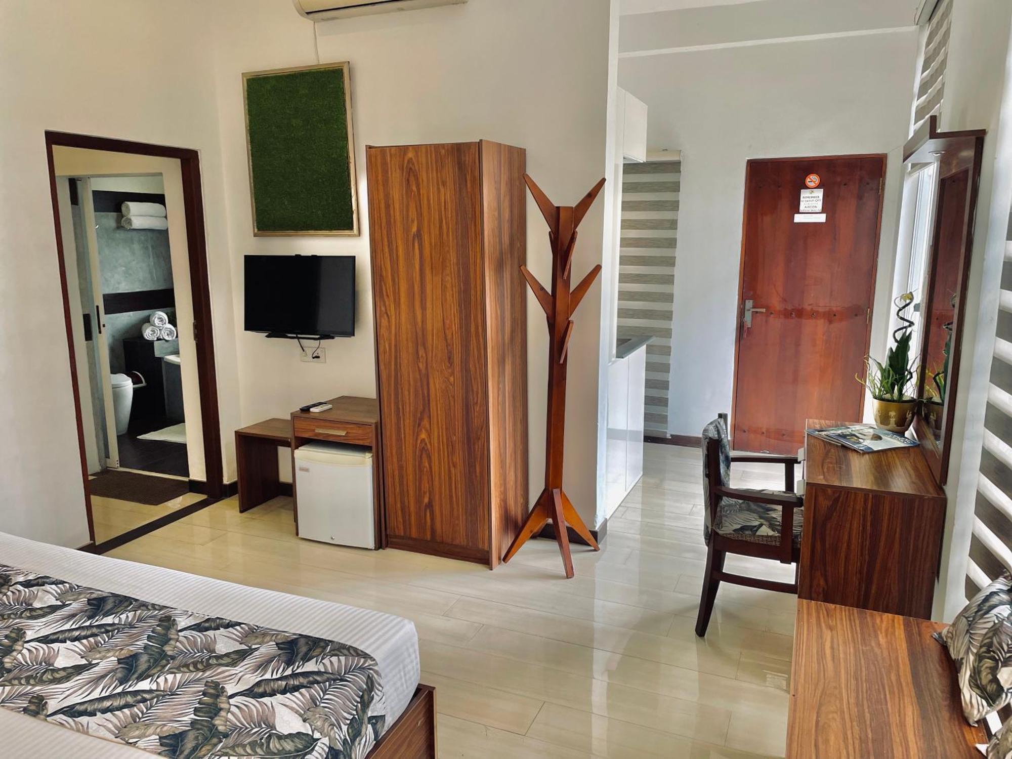 8 Plus Motels เนกอมโบ ภายนอก รูปภาพ