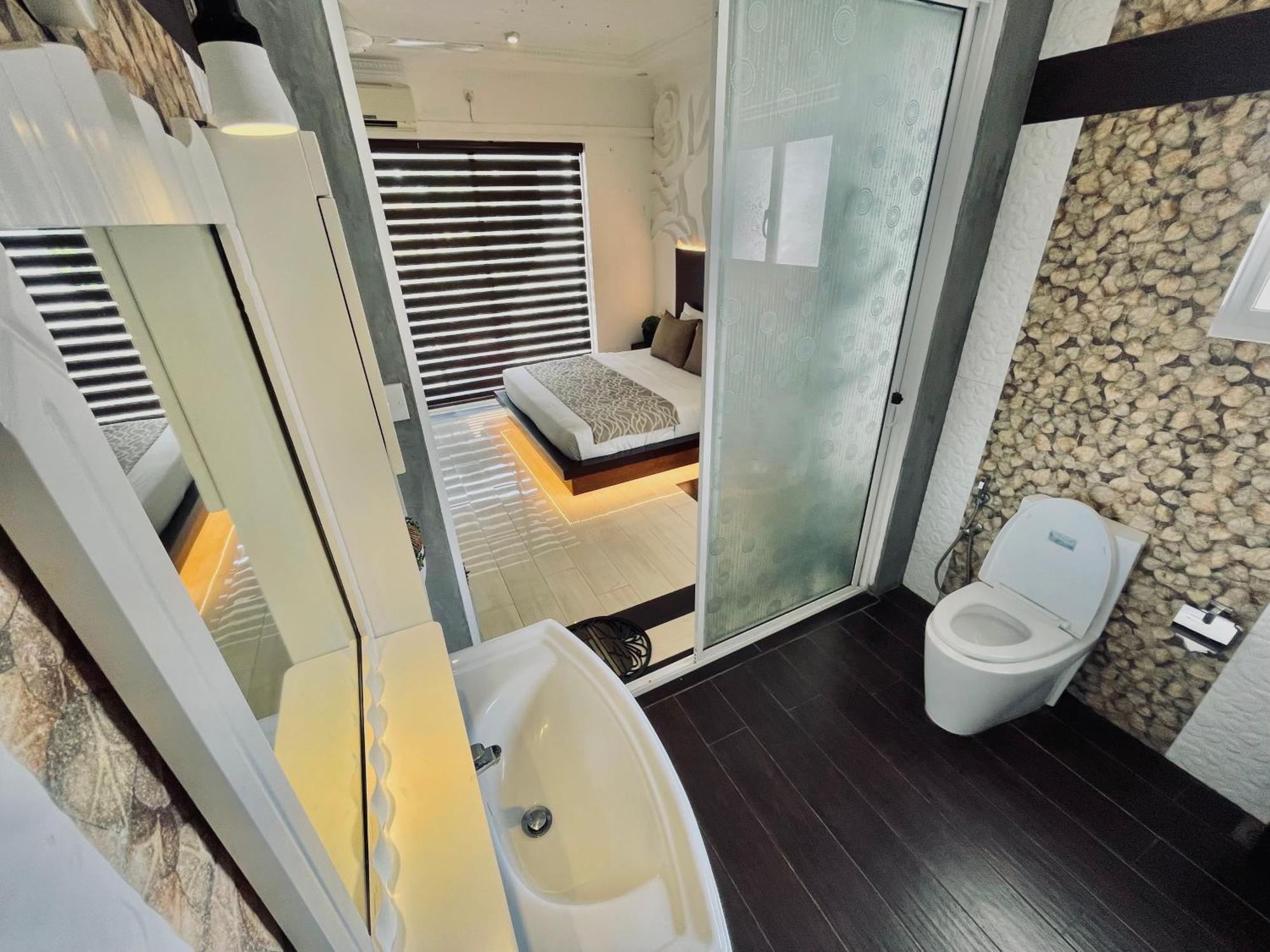 8 Plus Motels เนกอมโบ ภายนอก รูปภาพ