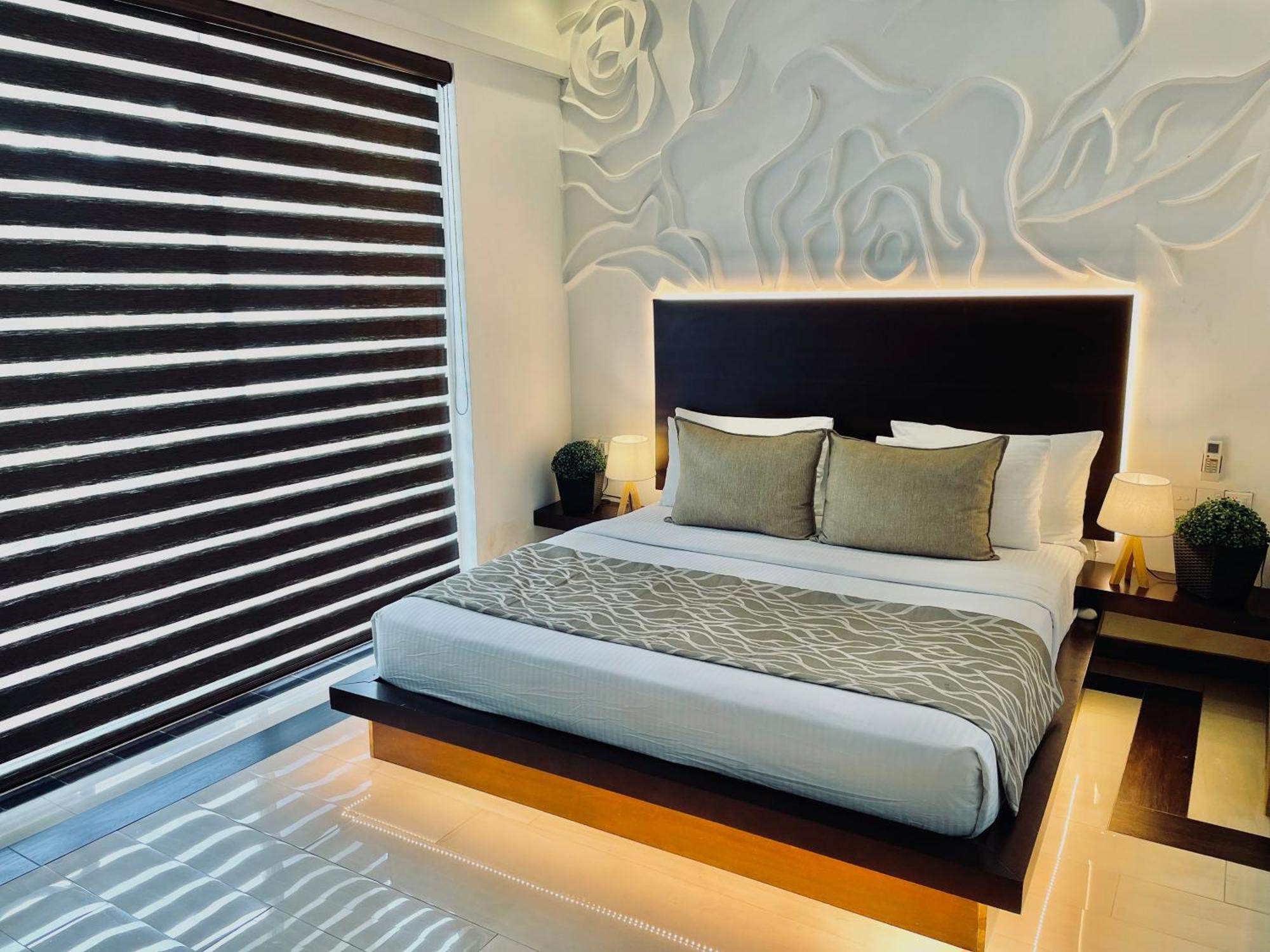 8 Plus Motels เนกอมโบ ภายนอก รูปภาพ