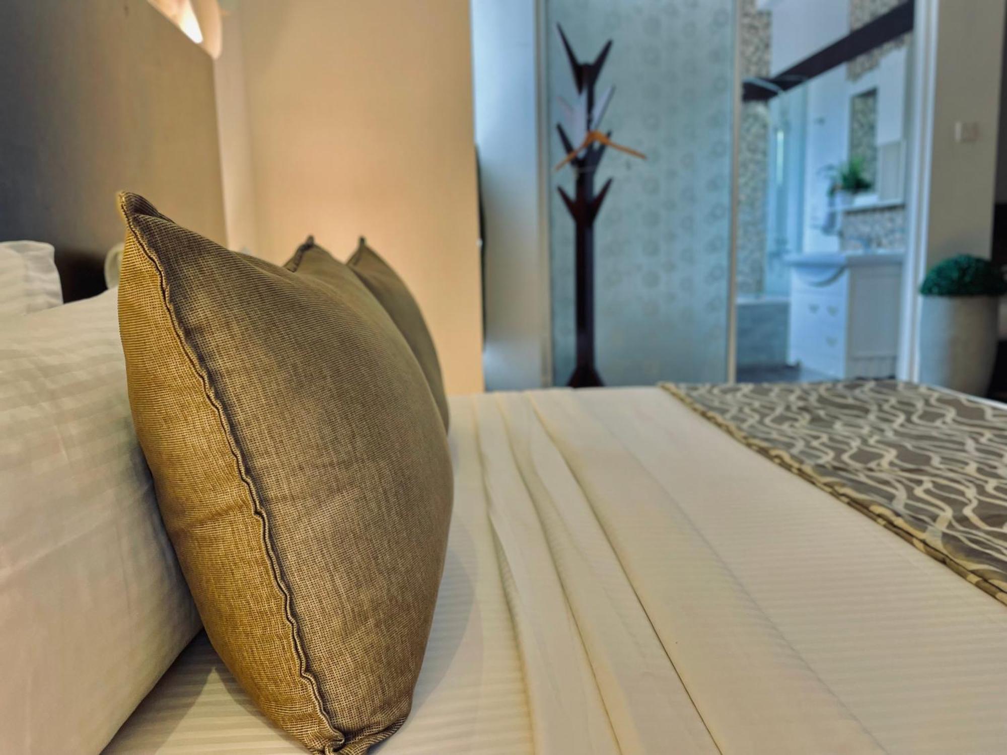 8 Plus Motels เนกอมโบ ภายนอก รูปภาพ